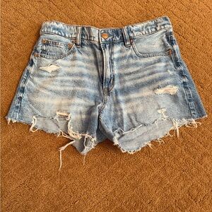 American Eagle 90s boyfriend shorts medium wash women’s size 2
